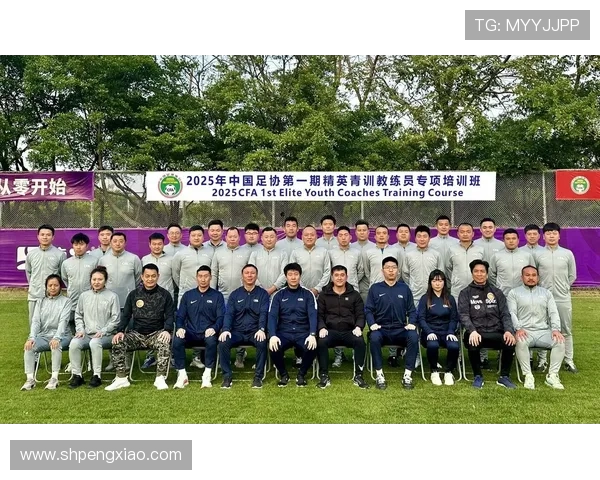 足球运动员的合理饮食与体能保持方法