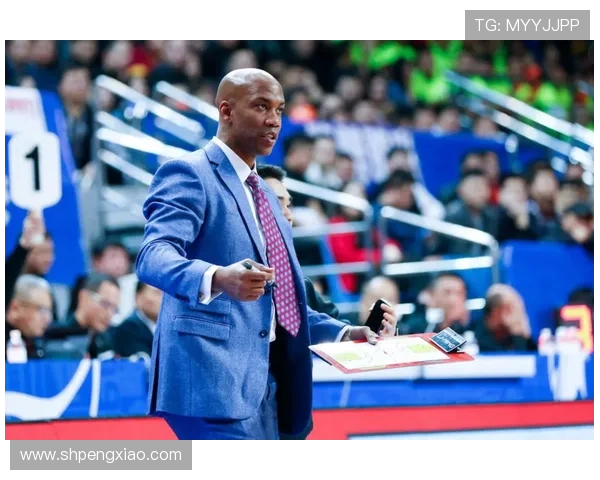 铁血战将足球队CBA战术革新探索及其胜利密码揭秘